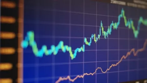 Corporate market cash boost for Apple