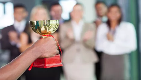 Presence of IT scoops Oracle's 2016 APAC HCM Cloud Partner of the Year award