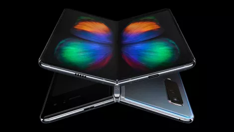 UPDATED - Foldables: The new battleground for smartphone fads