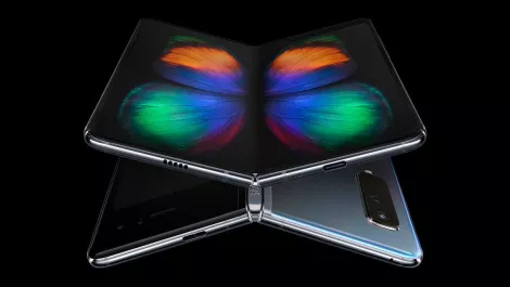 High cost means the foldable phone fad won't catch on in 2019
