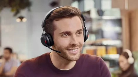 Hands-on Review: Jabra Evolve2 65 Headset for business UC