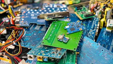 Arnies Recon to help e-recycle during the festive season